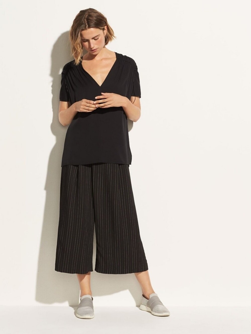 Vince Black V-Neck Short Sleeve Top